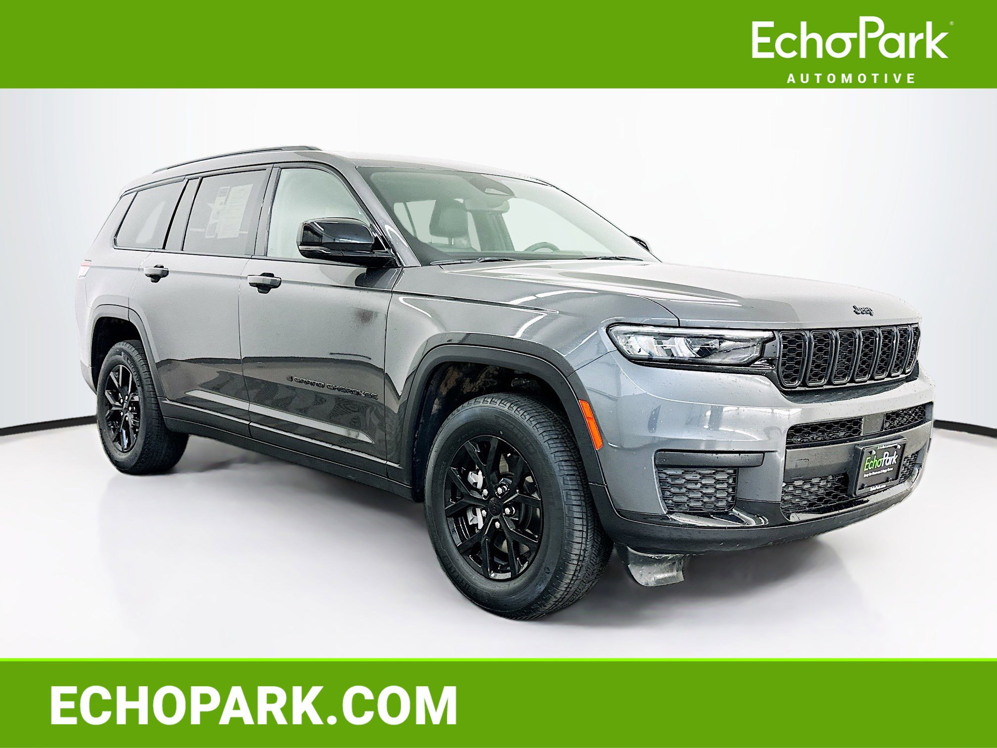 Used 2024 Jeep Grand Cherokee L Laredo image 1