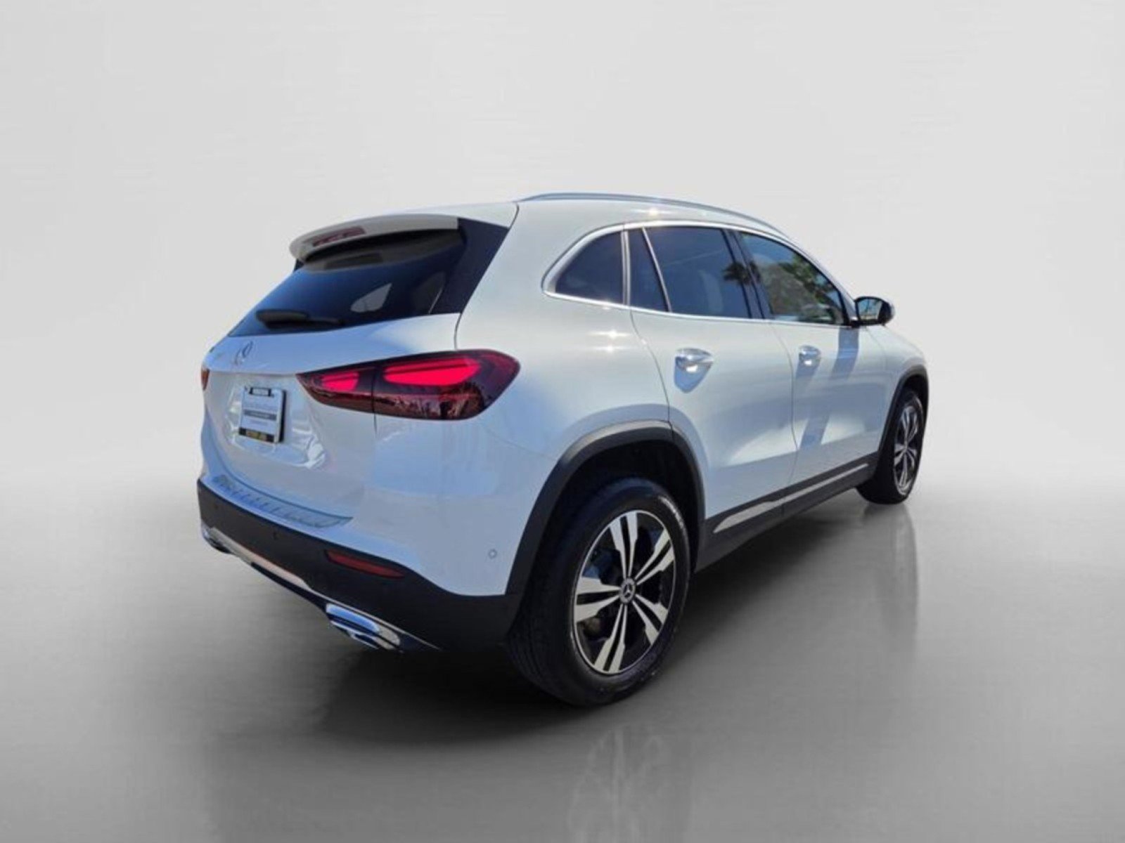 Certified 2026 Mercedes-Benz GLA 250 w/ Exclusive Package image 5