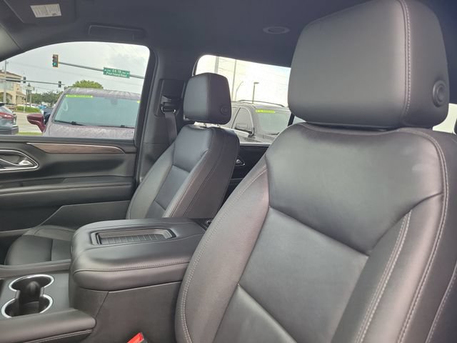Used 2022 Chevrolet Suburban LT RWD image 14