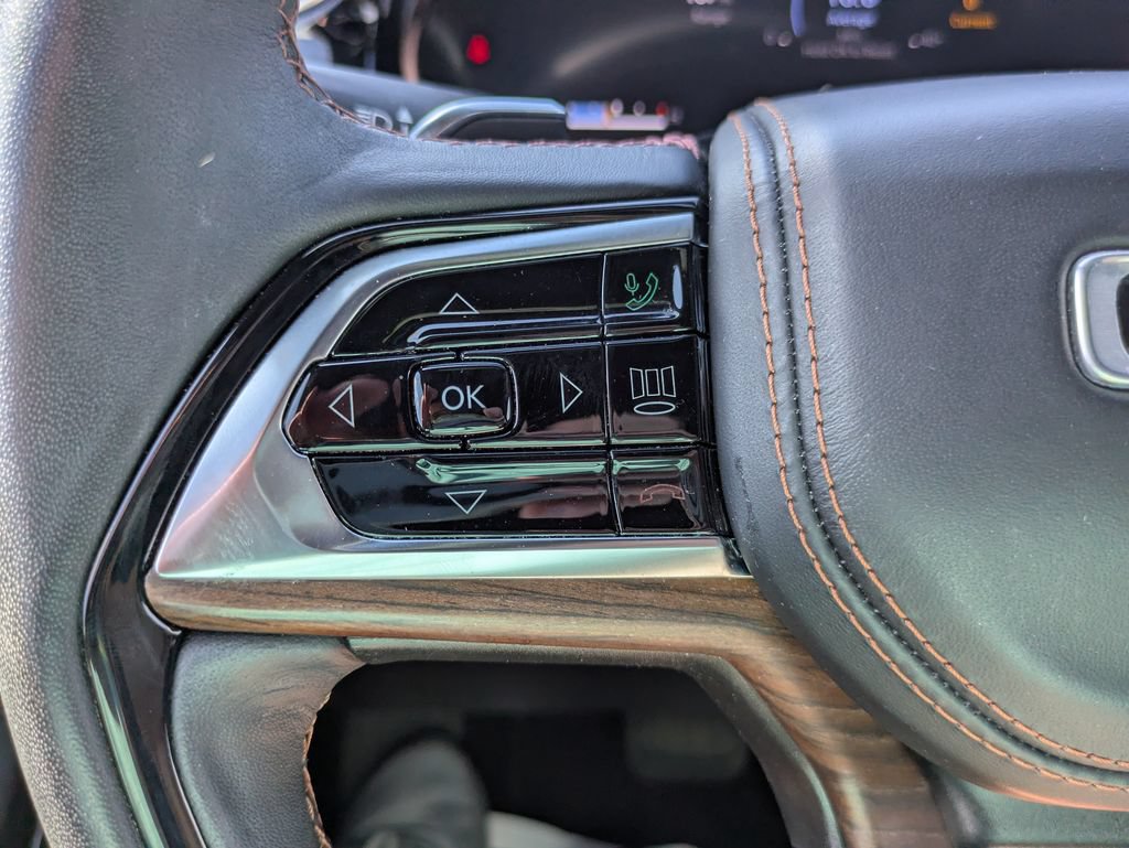 Used 2024 Jeep Grand Cherokee Summit w/ Adv Protech Group IV AWD/4WD image 15