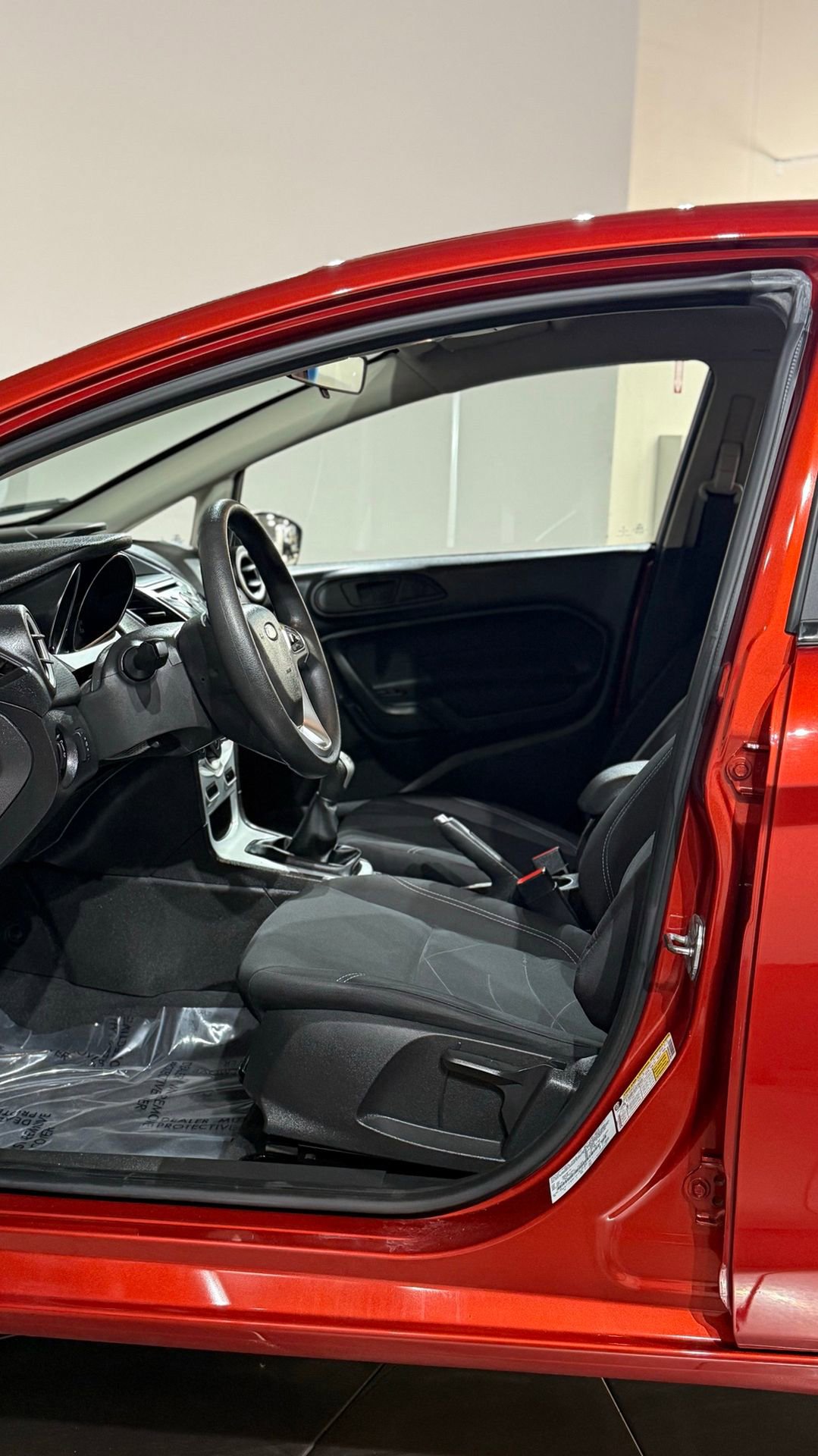 Used 2018 Ford Fiesta SE image 34