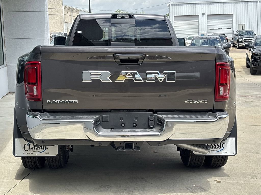 New 2026 RAM 3500 Laramie AWD/4WD image 4