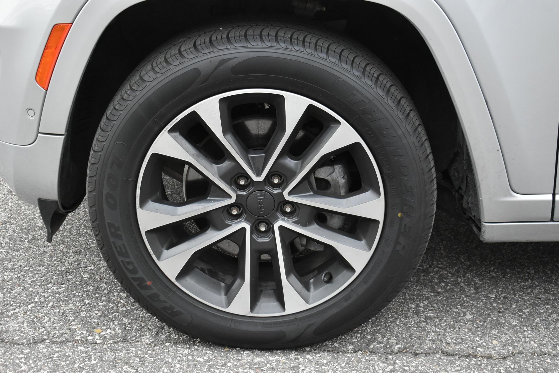 Used 2021 Jeep Grand Cherokee L Overland w/ Luxury Tech Group IV image 11