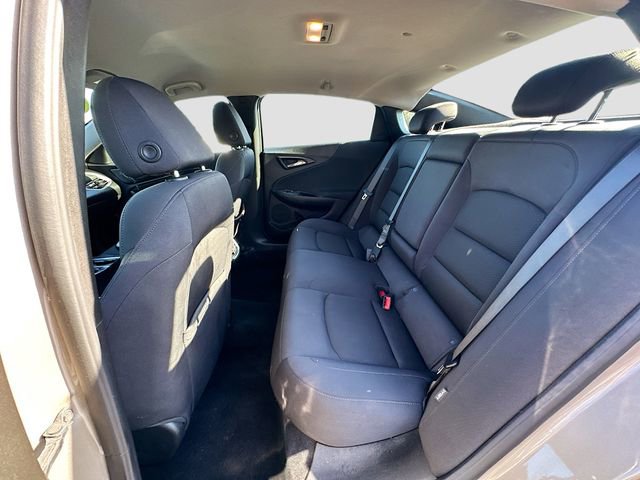 Used 2022 Chevrolet Malibu LT image 23