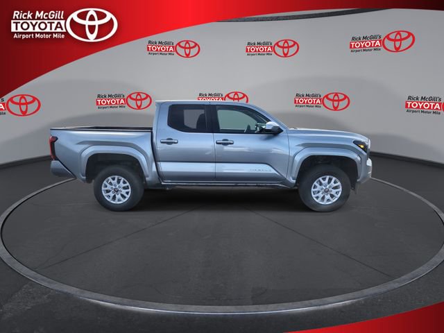 Certified 2024 Toyota Tacoma SR5 AWD/4WD image 9