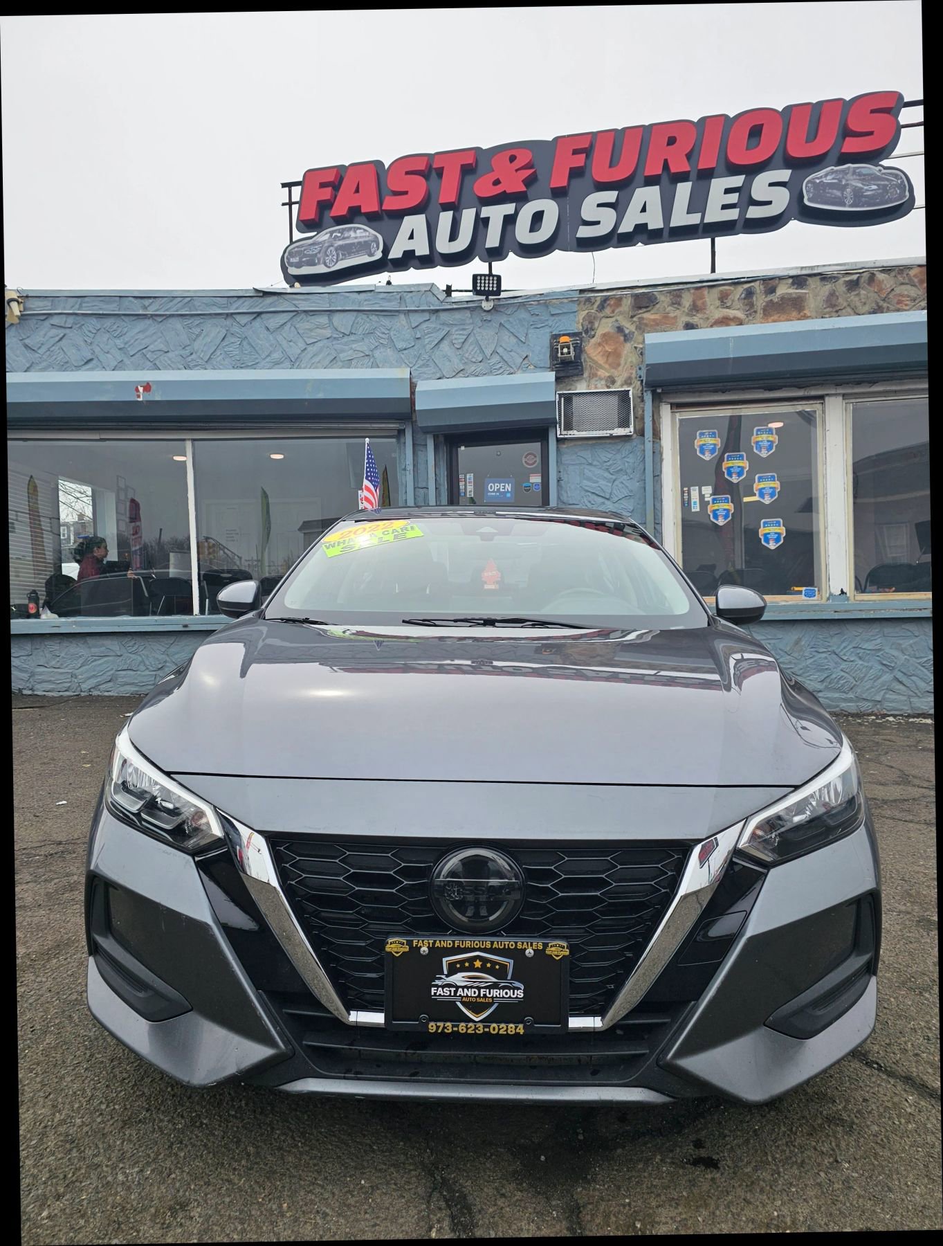 Used 2022 Nissan Sentra SV image 1