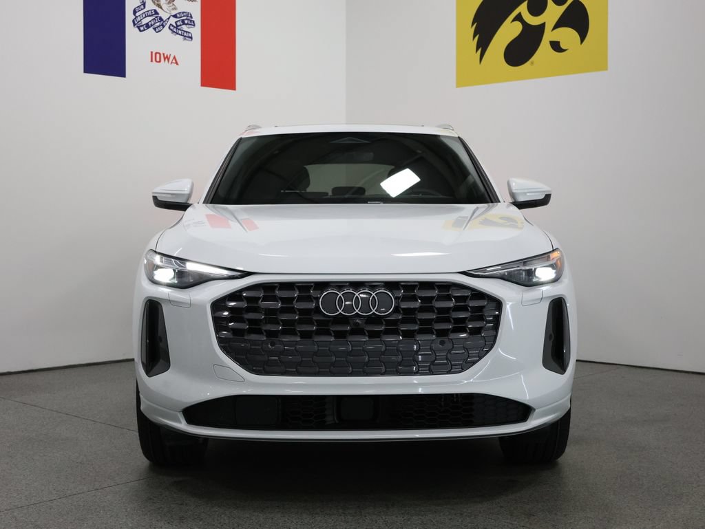 Certified 2025 Audi Q5 Premium w/ Premium Plus AWD/4WD image 7