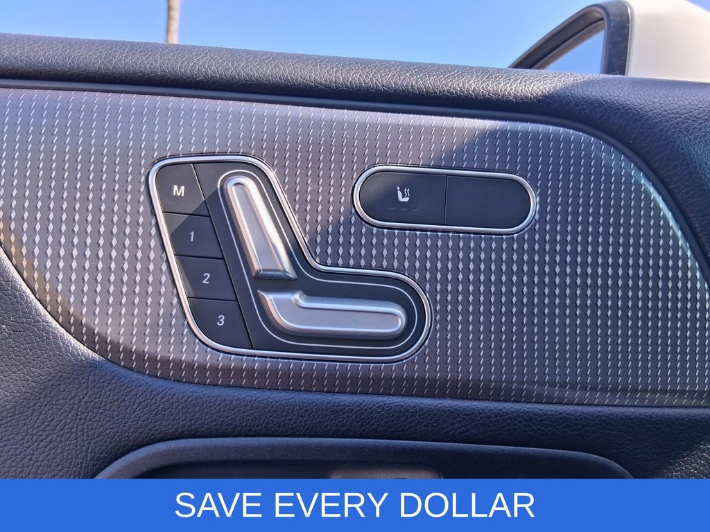 Used 2023 Mercedes-Benz GLB 250 image 7