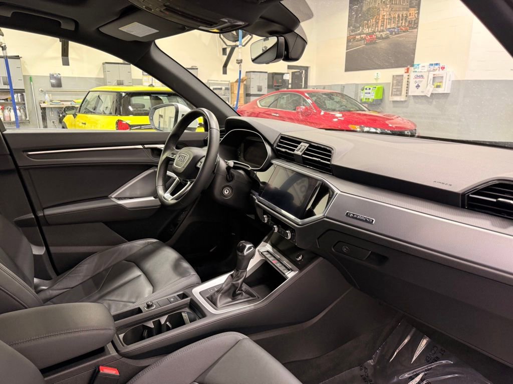 Used 2022 Audi Q3 2.0T Premium image 29