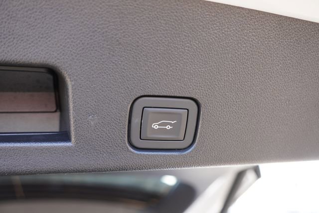 Used 2025 Buick Enclave Preferred image 22