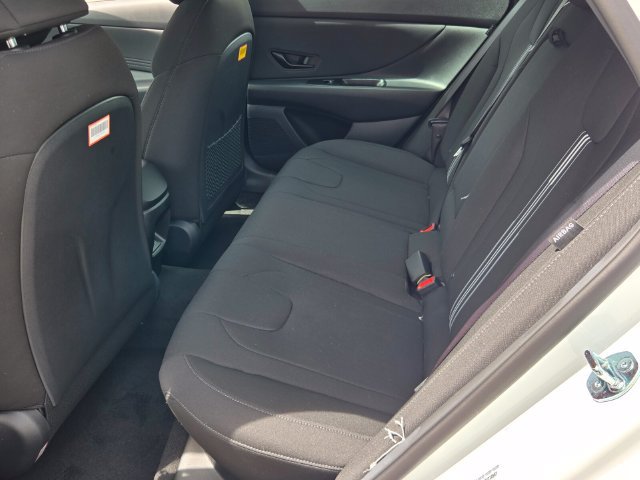 New 2026 Hyundai Elantra SEL Sport Premium FWD image 6