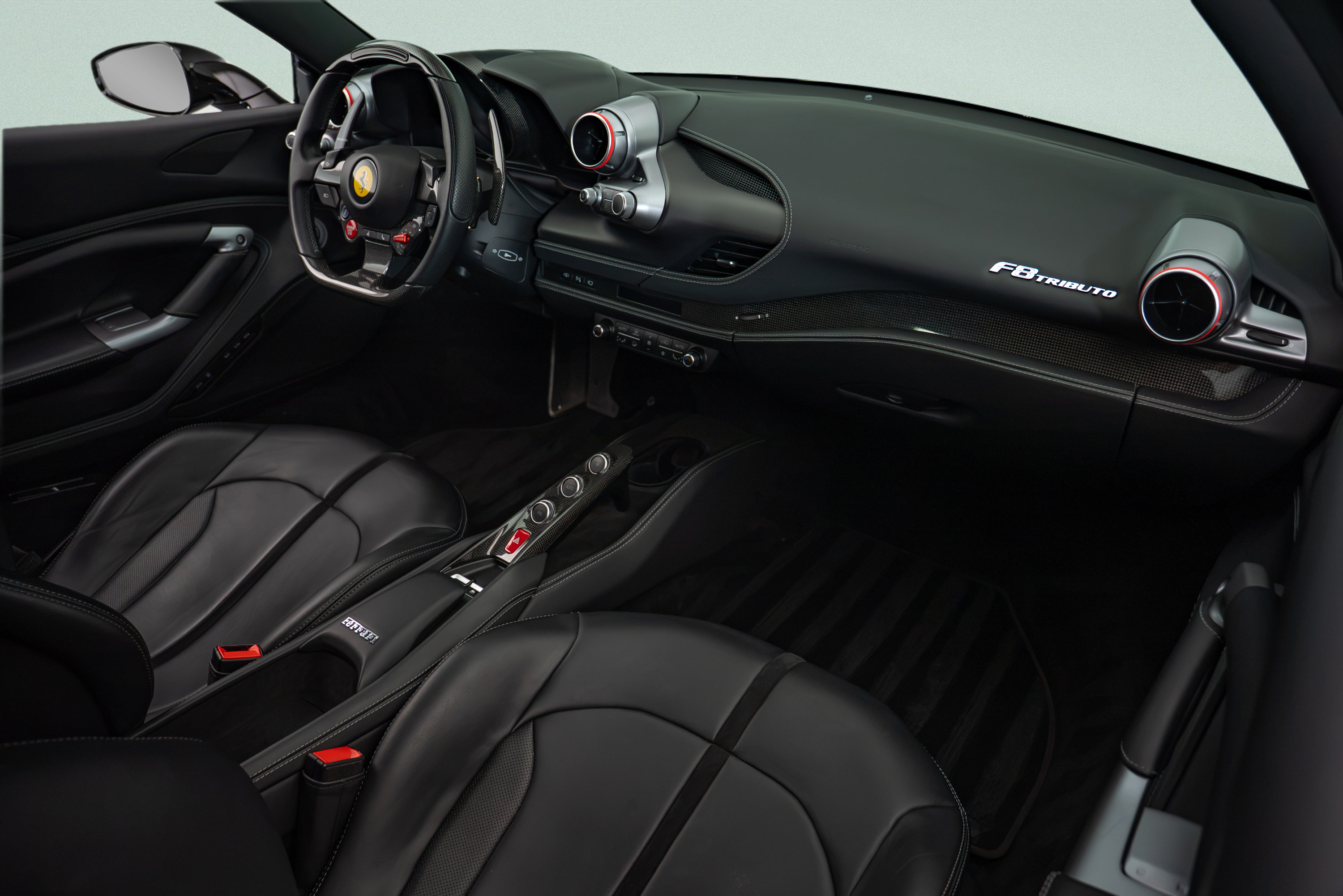 Used 2020 Ferrari F8 Tributo RWD image 8