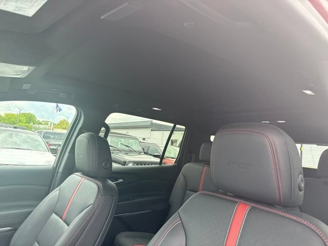 Used 2024 Chevrolet Traverse RS w/ LPO, Floor Liner Package AWD/4WD image 20