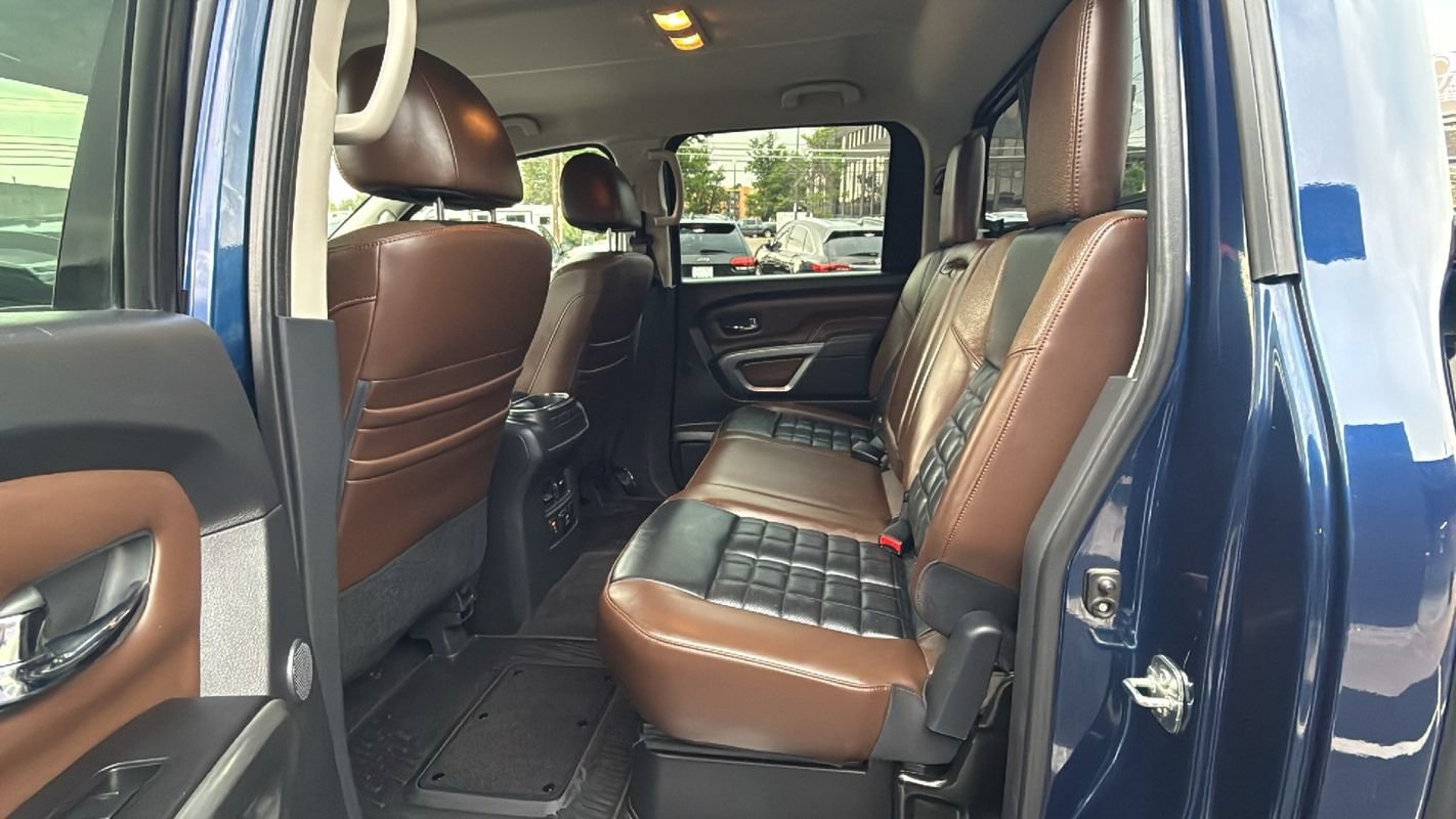 Used 2018 Nissan Titan Platinum Reserve AWD/4WD image 12