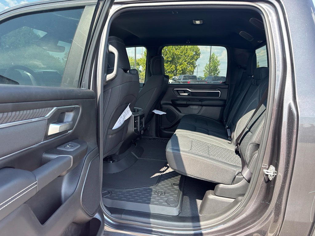 New 2026 RAM 1500 Big Horn AWD/4WD image 13