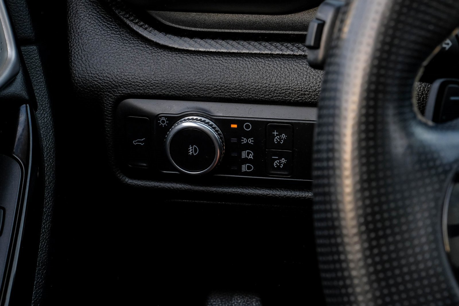 Used 2025 Lamborghini Revuelto image 31
