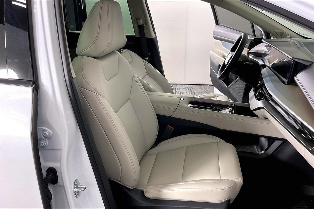 Certified 2025 Nissan Murano SL AWD/4WD image 10