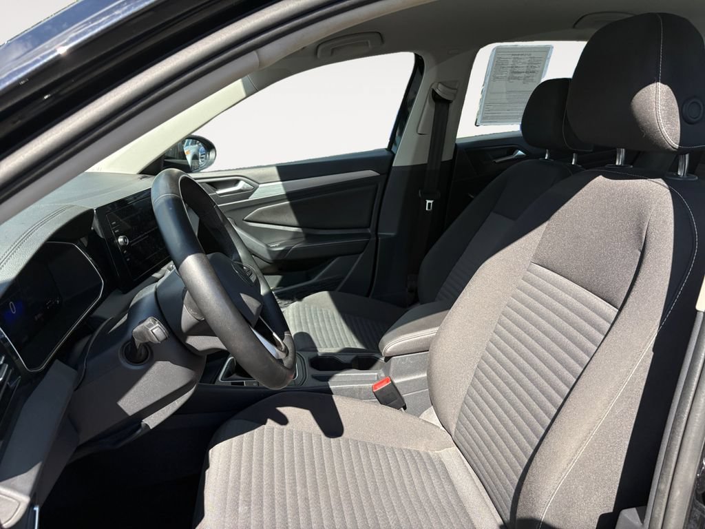 Used 2025 Volkswagen Jetta S FWD image 9