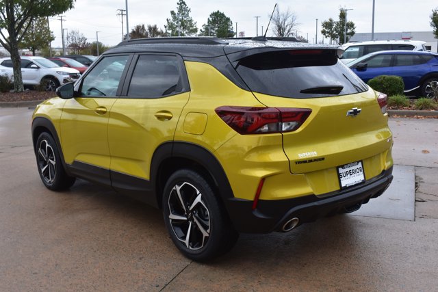 Used 2023 Chevrolet TrailBlazer RS w/ Sun and Liftgate Package image 9