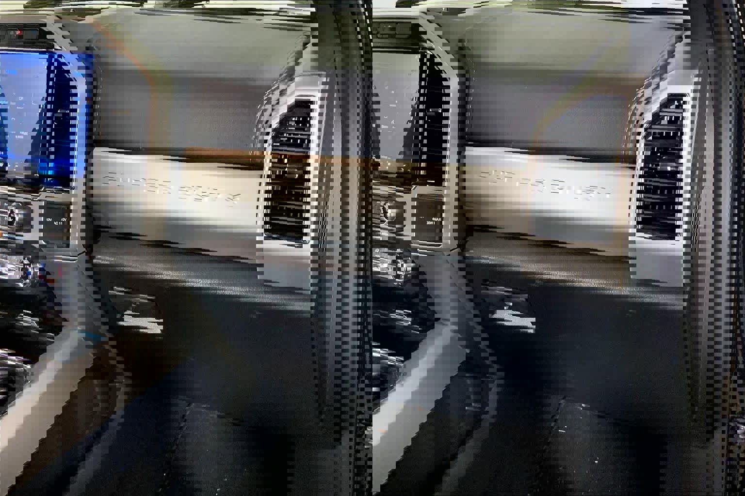 Used 2022 Ford F250 Lariat w/ Lariat Ultimate Package image 19