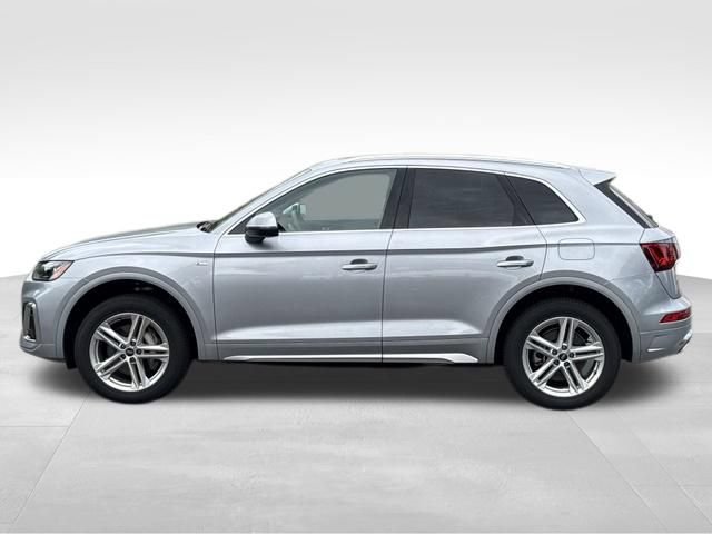Certified 2024 Audi Q5 e Premium AWD/4WD image 4