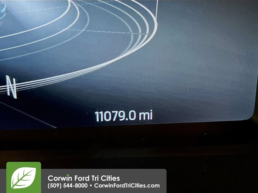 Used 2024 Ford Expedition Max King Ranch AWD/4WD image 2
