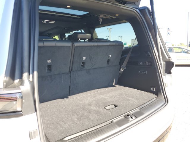 New 2026 Jeep Grand Wagoneer Limited AWD/4WD image 17