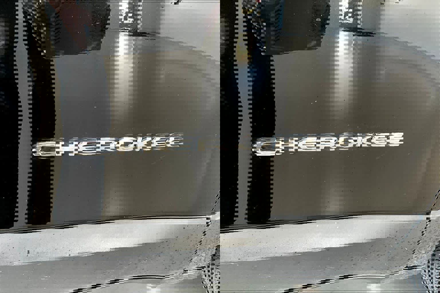 Used 2020 Jeep Cherokee Limited image 7