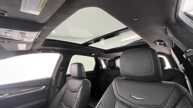 Used 2023 Cadillac XT5 Sportv image 44