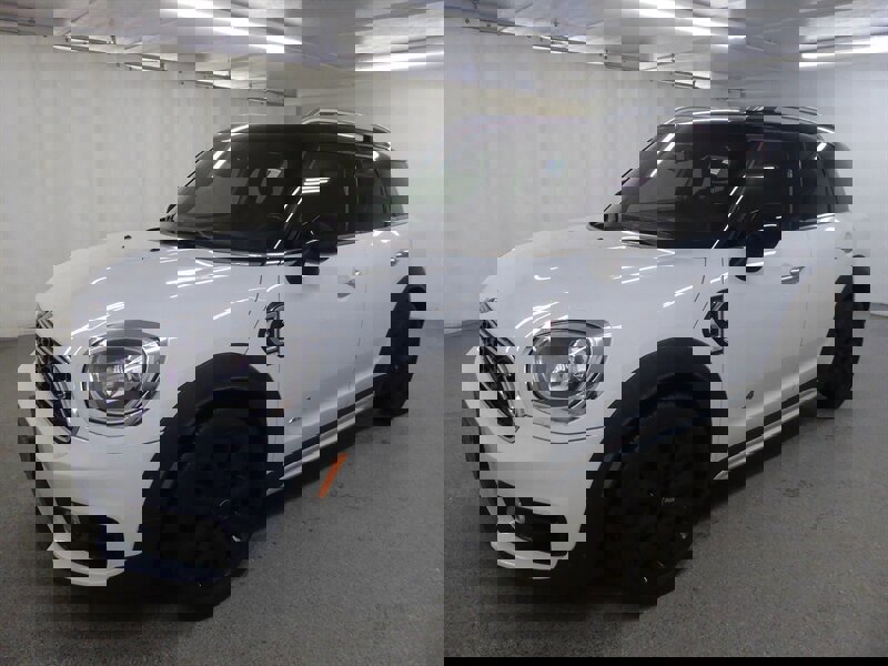 Used 2017 MINI Cooper Countryman S image 3