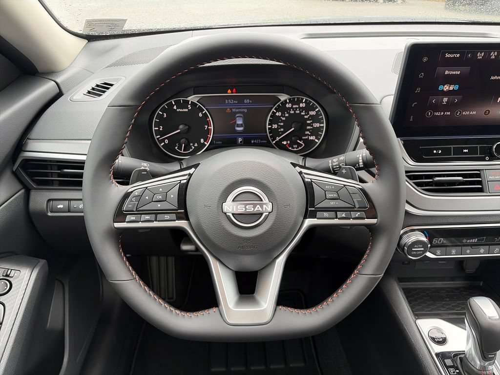 New 2026 Nissan Altima 2.5 SR w/ SR Midnight Edition Package AWD/4WD image 15
