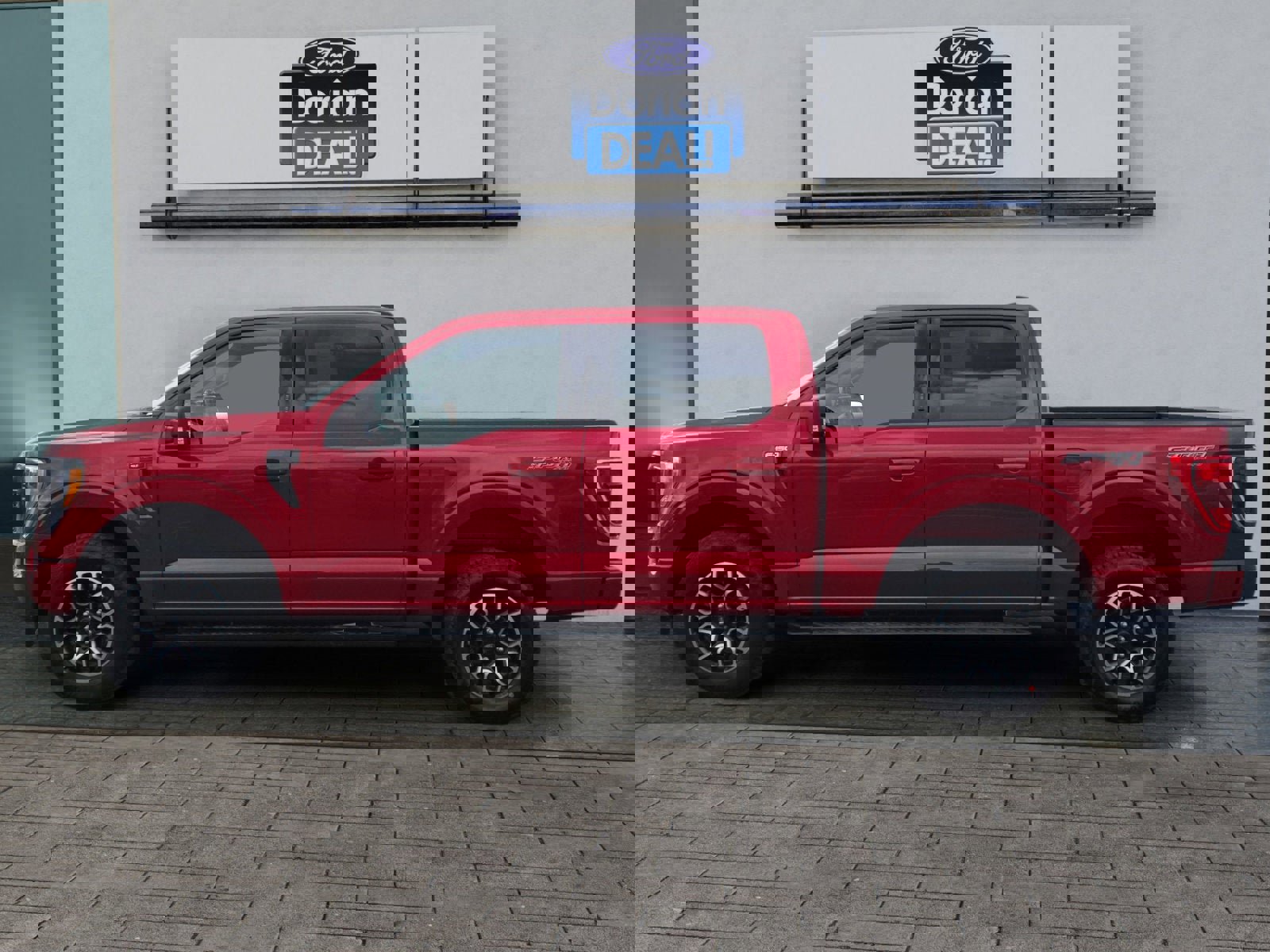 Used 2022 Ford F150 XLT w/ Equipment Group 302A High image 6