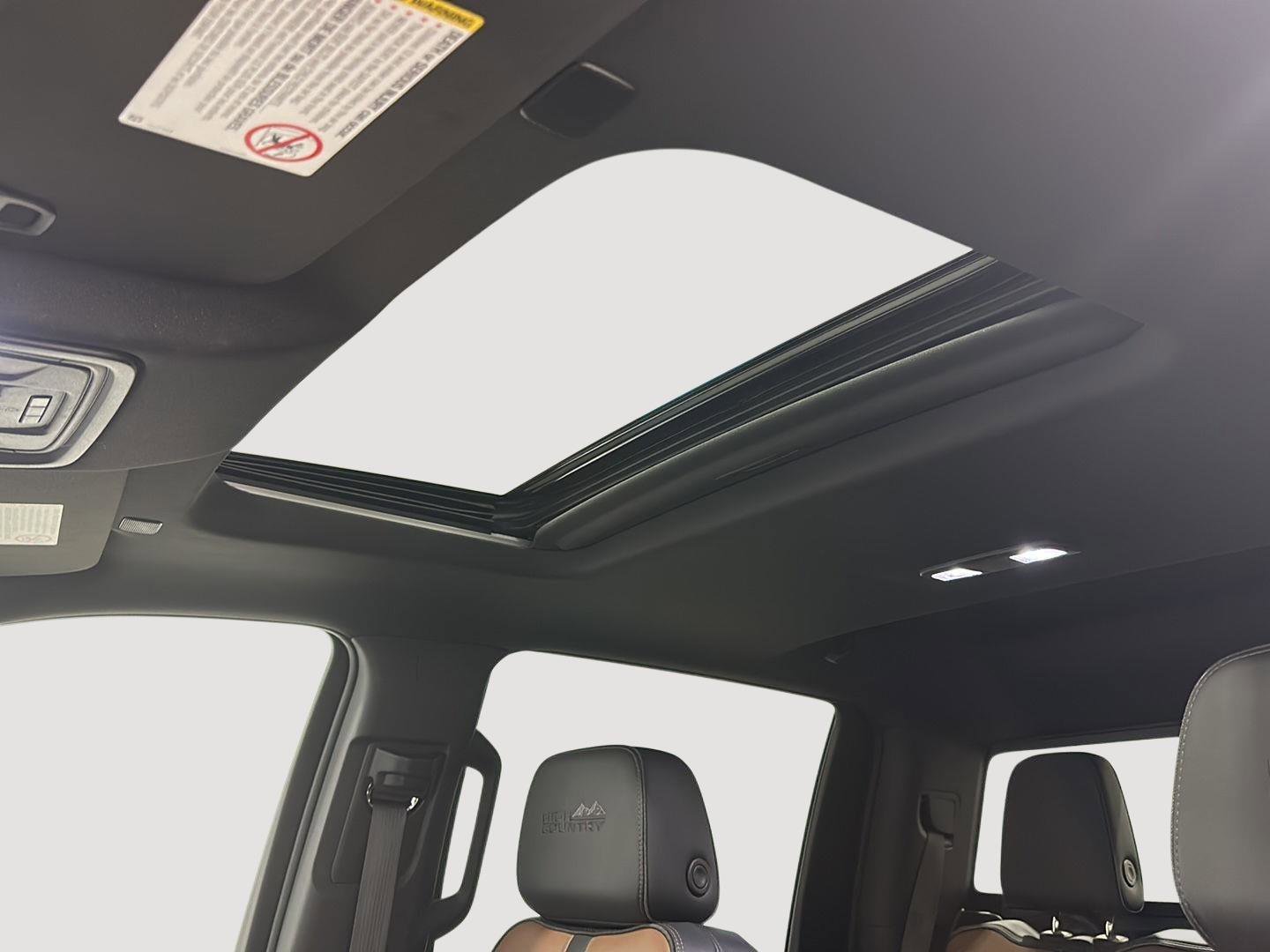 Used 2023 Chevrolet Silverado 2500 High Country image 19