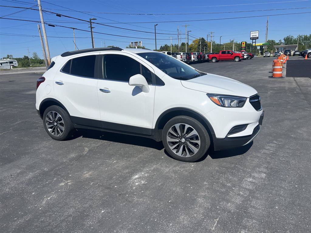 Used 2022 Buick Encore Preferred w/ Safety Package AWD/4WD image 2