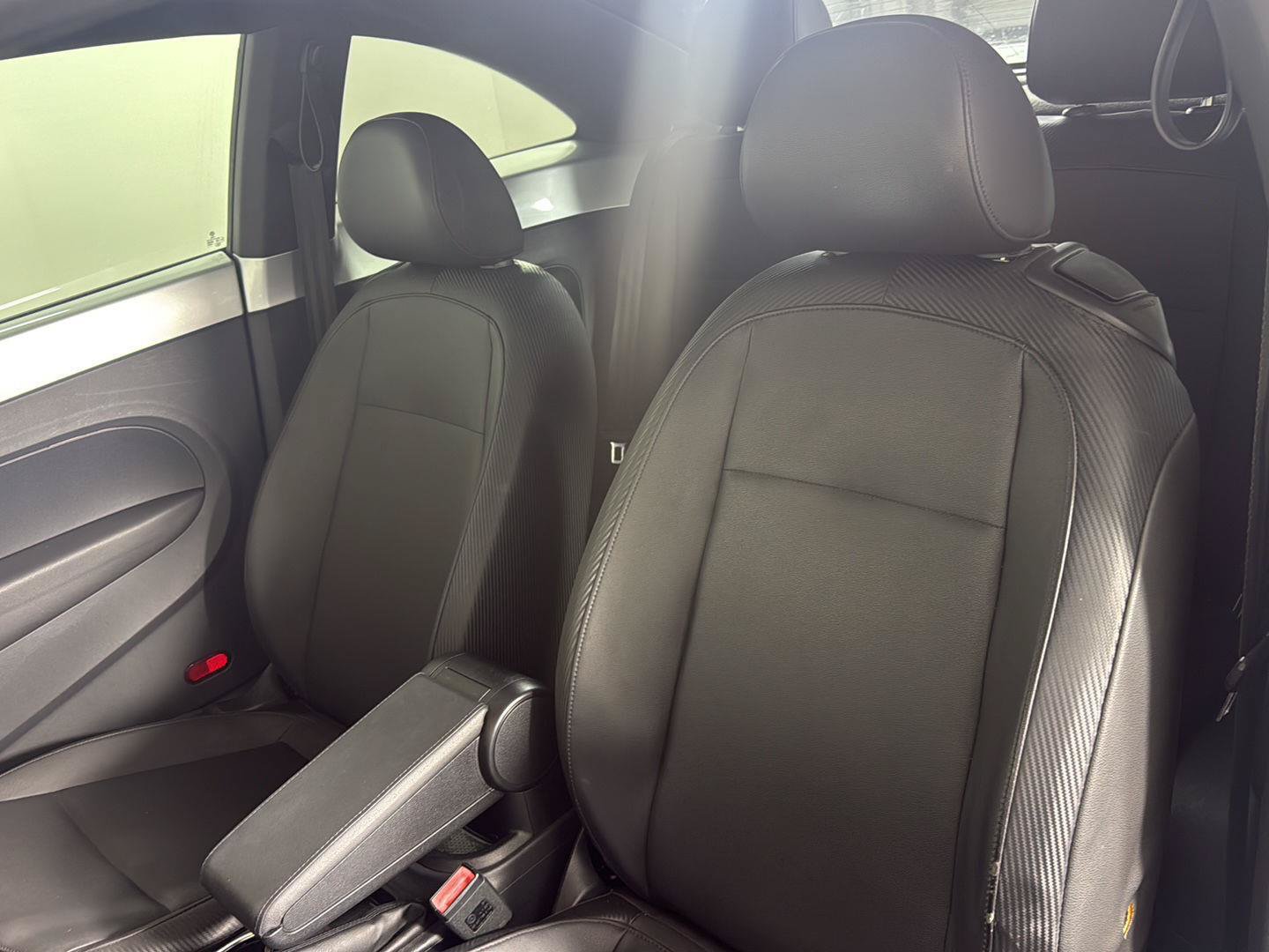 Used 2012 Volkswagen Beetle 2.5 FWD image 18