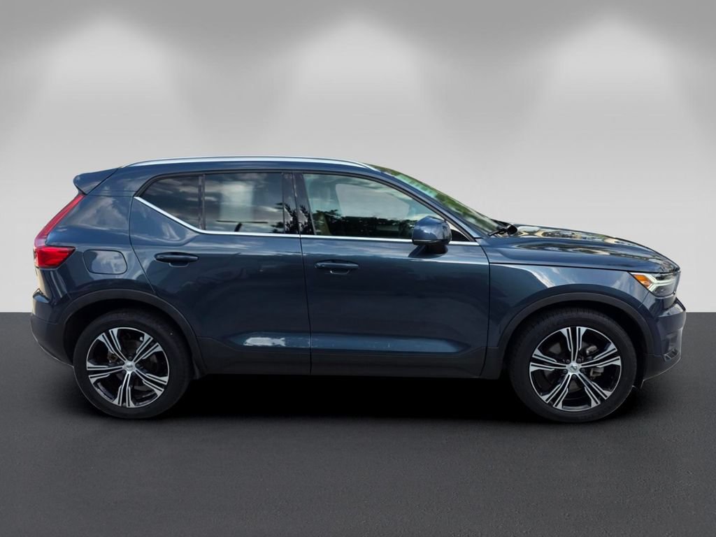 Used 2020 Volvo XC40 T5 Inscription w/ Protection Package Premier AWD/4WD image 3
