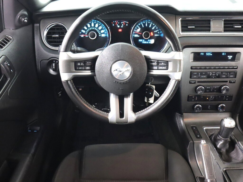 Used 2014 Ford Mustang Coupe image 24