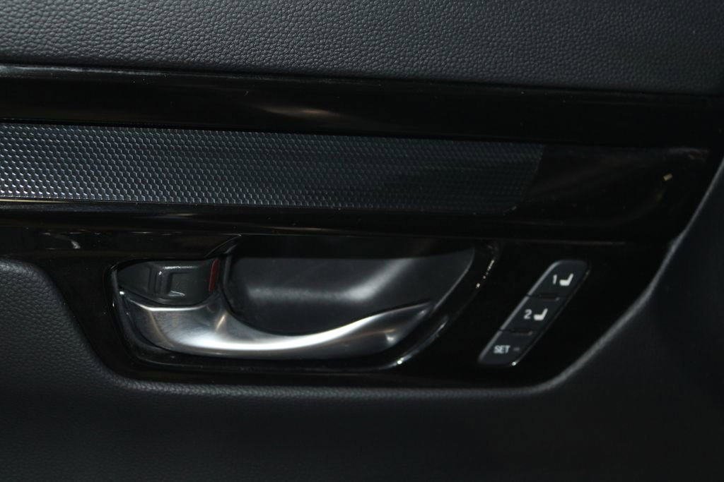 Used 2024 Honda CR-V Sport Touring image 8