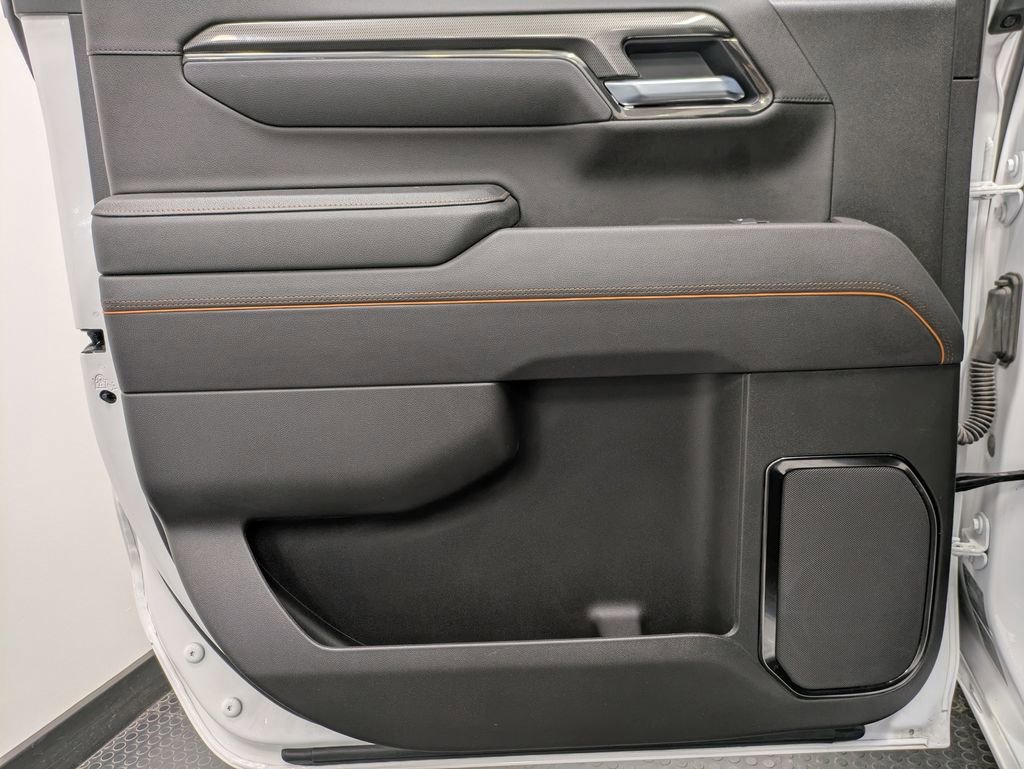 Used 2025 GMC Sierra 1500 AT4 w/ Technology Package image 23