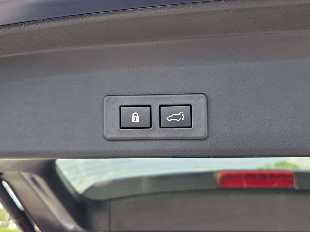 Certified 2025 Subaru Ascent Premium AWD/4WD image 10