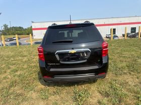 Used 2017 Chevrolet Equinox LT w/ Convenience Package AWD/4WD image 4