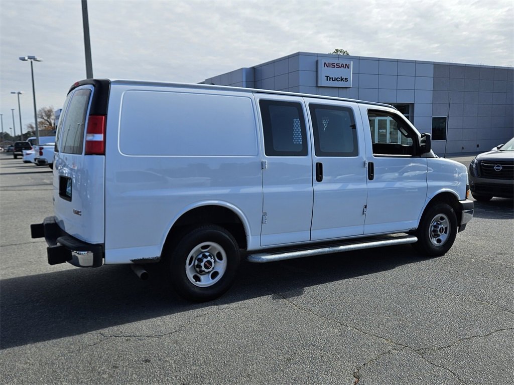 Used 2023 GMC Savana 2500 w/ Driver Convenience Package image 10