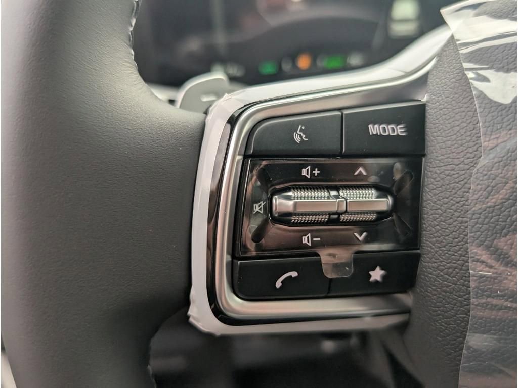 New 2026 Kia Carnival SX w/ SX Dark Edition Package image 17