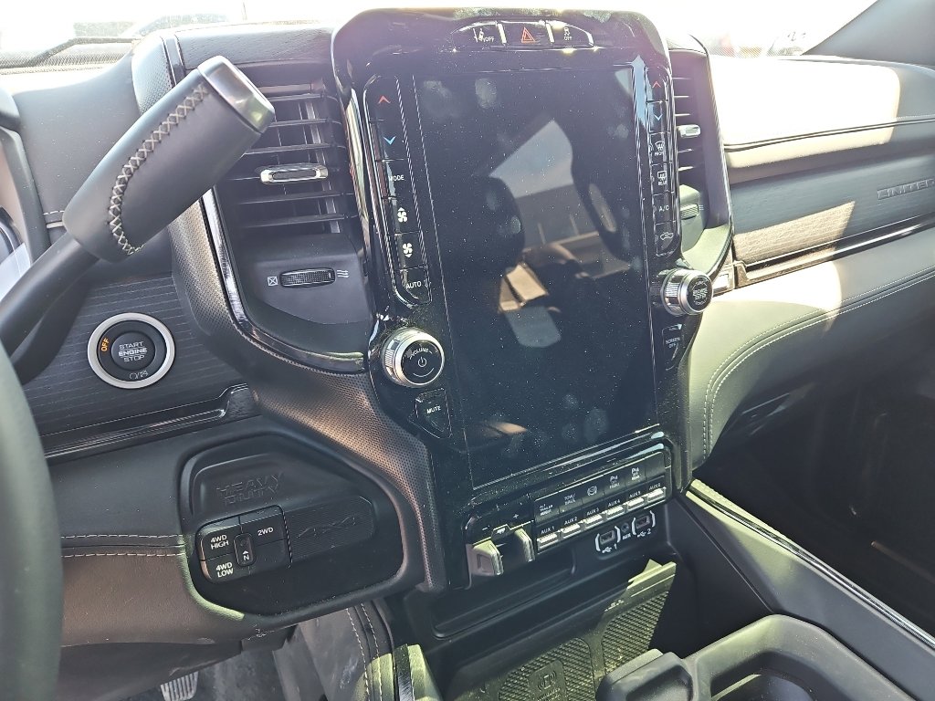 Used 2023 RAM 3500 Limited image 12
