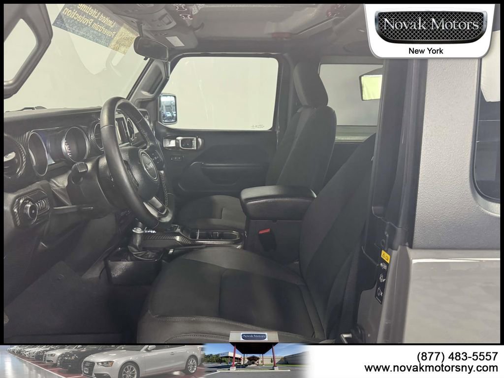 Used 2021 Jeep Wrangler Sport AWD/4WD image 12