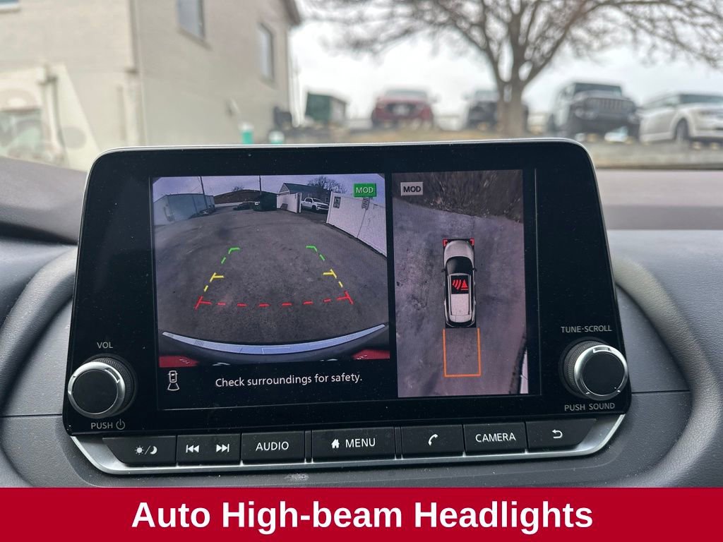 Used 2023 Nissan Rogue SL image 17