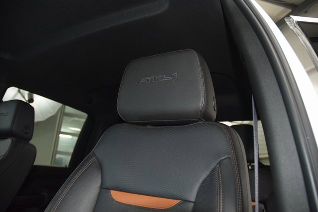 Used 2022 GMC Sierra 2500 AT4 w/ Gooseneck/5TH Wheel Package image 44