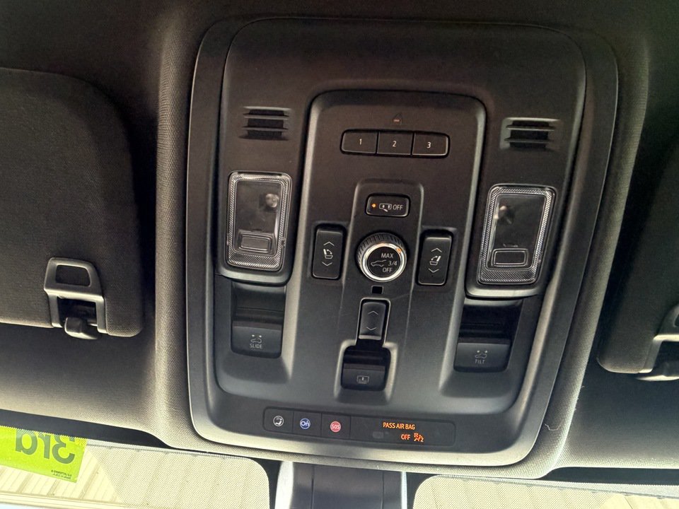 Used 2022 GMC Yukon Denali AWD/4WD image 30