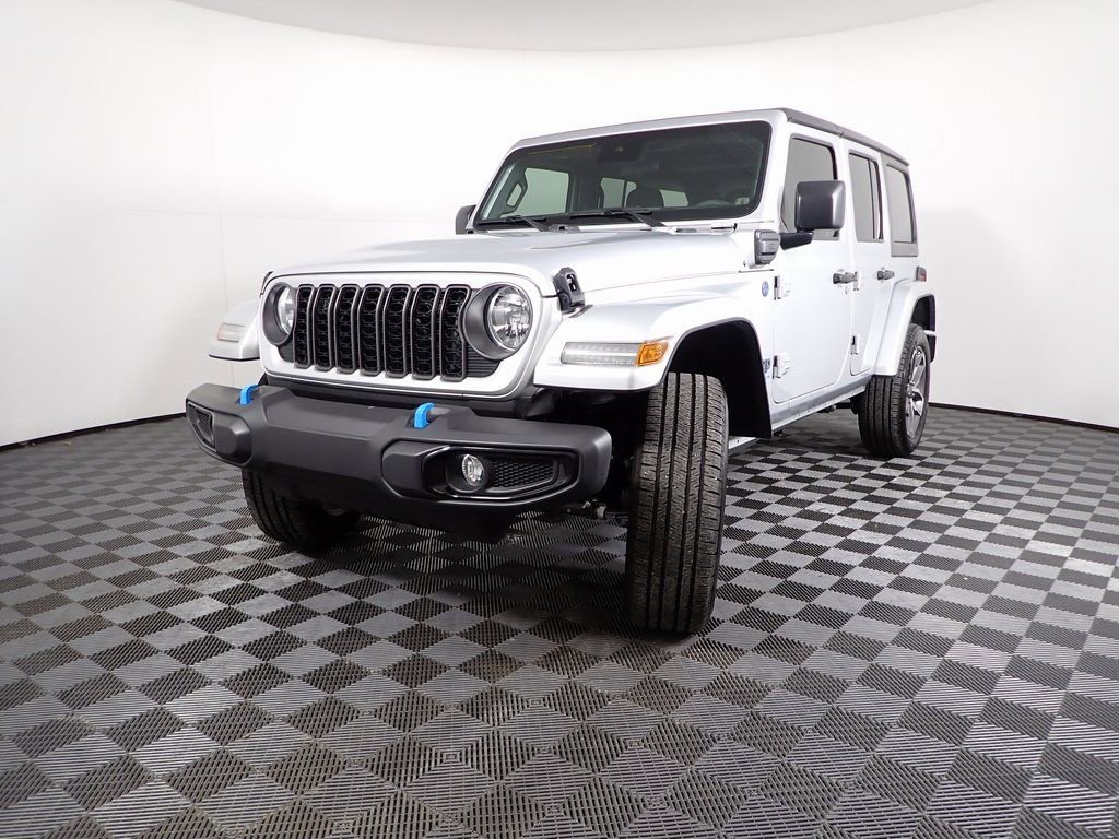 Used 2024 Jeep Wrangler Unlimited w/ Convenience Group image 8