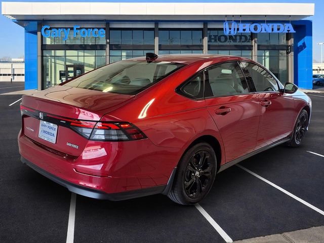 Certified 2025 Honda Accord SE image 2
